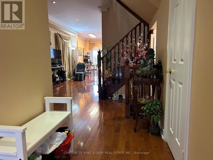 Property Photo:  558 Lumberton Crescent  ON L4Z 3Z7 