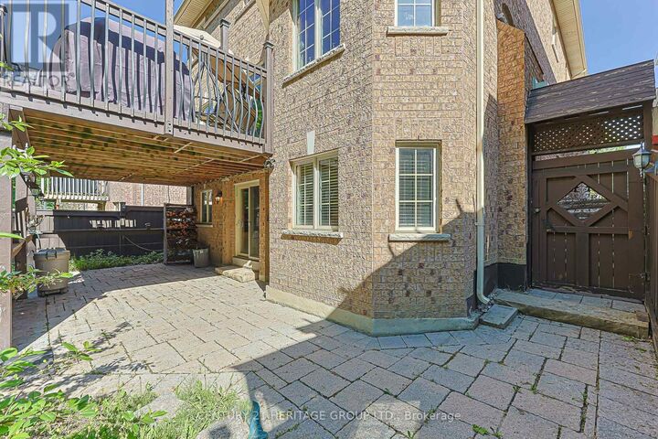 Property Photo: 385 Maria Antonia Road ON L4H 2X9
