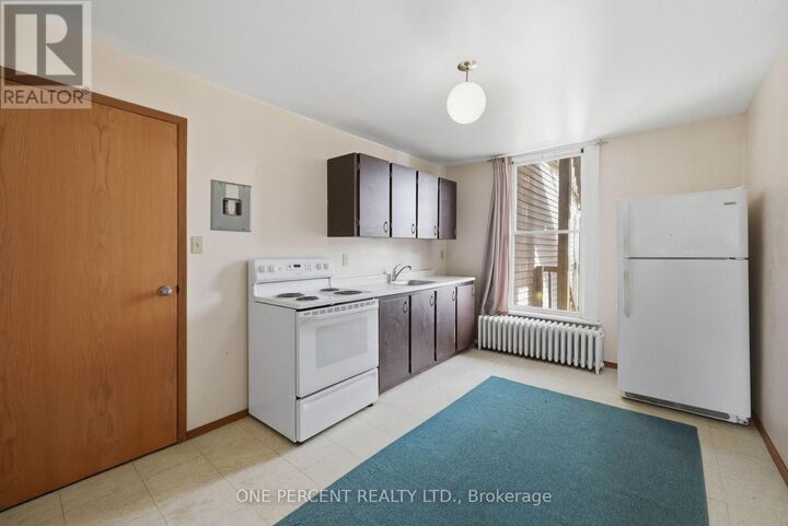 Property Photo:  305 Central Avenue  ON N6B 2C9 