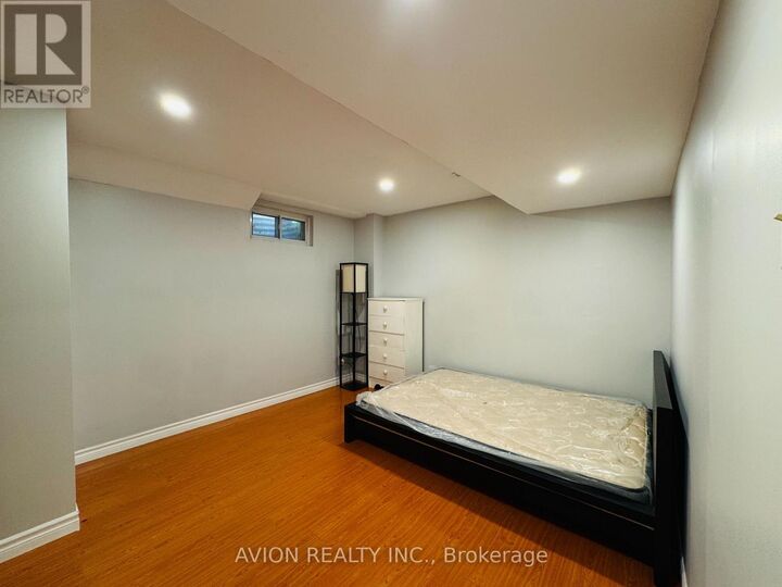 Property Photo:  15 Saintsbury Square Basement  ON M1V 3K1 