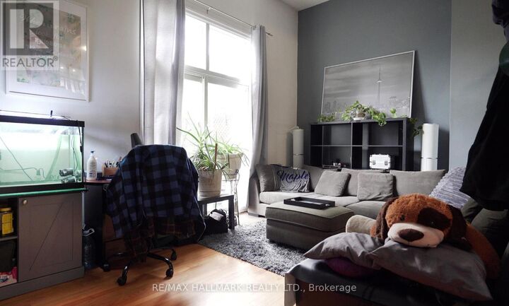 Property Photo:  1330 Trowbridge Drive 42  ON L1G 7L1 