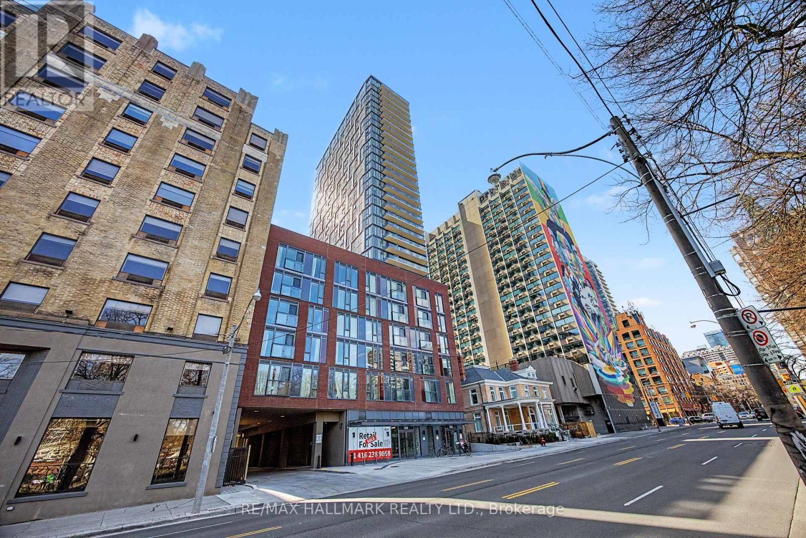 Property Photo:  308 Jarvis Street 1711  ON M5B 0E3 