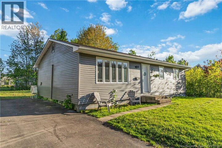 Property Photo:  24 Notingham Drive  NB E1A 5J8 