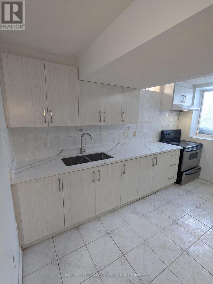 Property Photo: 41 Thorndale Road Basement ON L6P 1G9