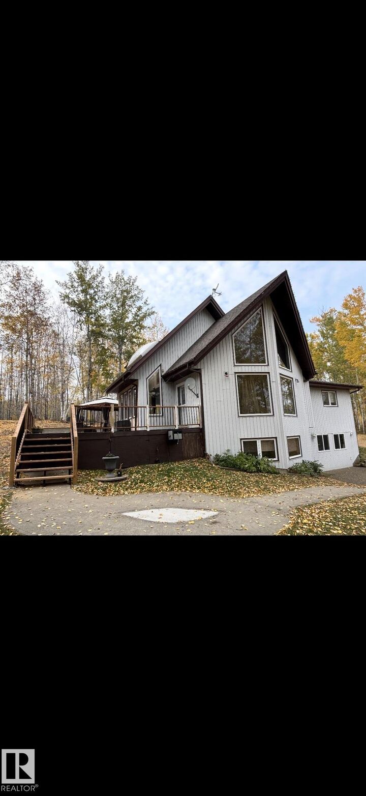 Property Photo:  661030 Rge Road 223.2 5  AB T9S 2B4 