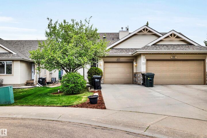 Property Photo:  107 Christina Court  AB T8H 2H9 