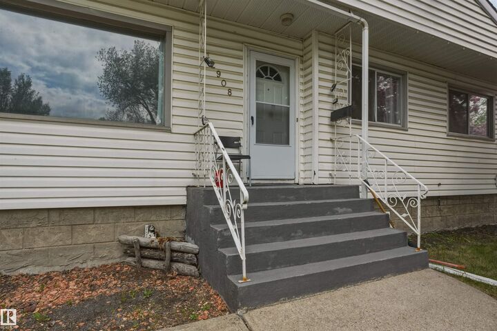 Property Photo: 12908 120 Avenue NW AB T5L 2R4