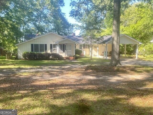 Property Photo: 125 W Lakeview Dr. GA 31061
