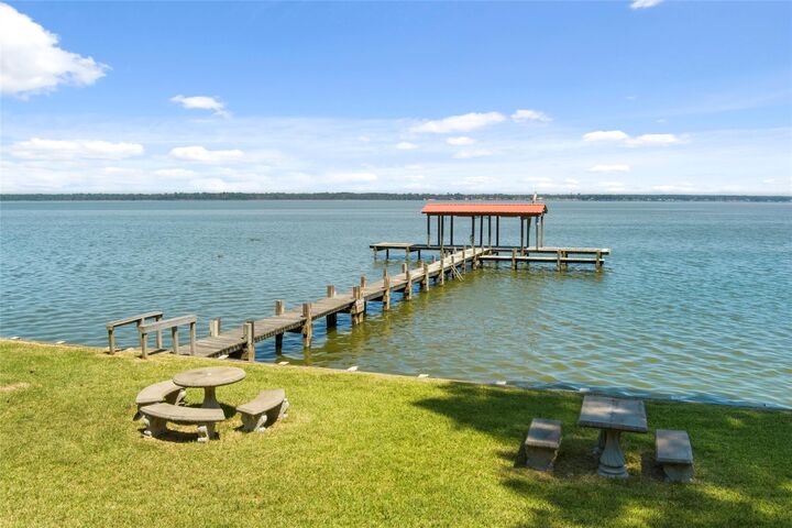 Property Photo:  200 Trott Lane  TX 77364 