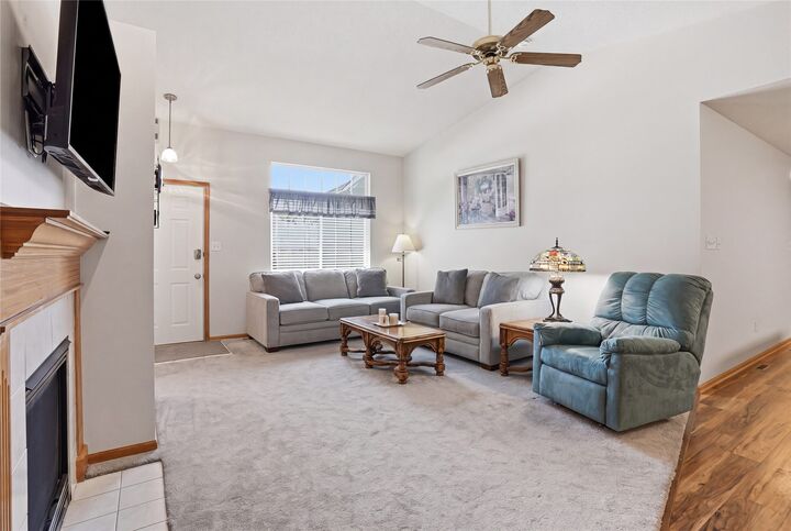 Property Photo: 5483 Longview Court 3 IA 50131