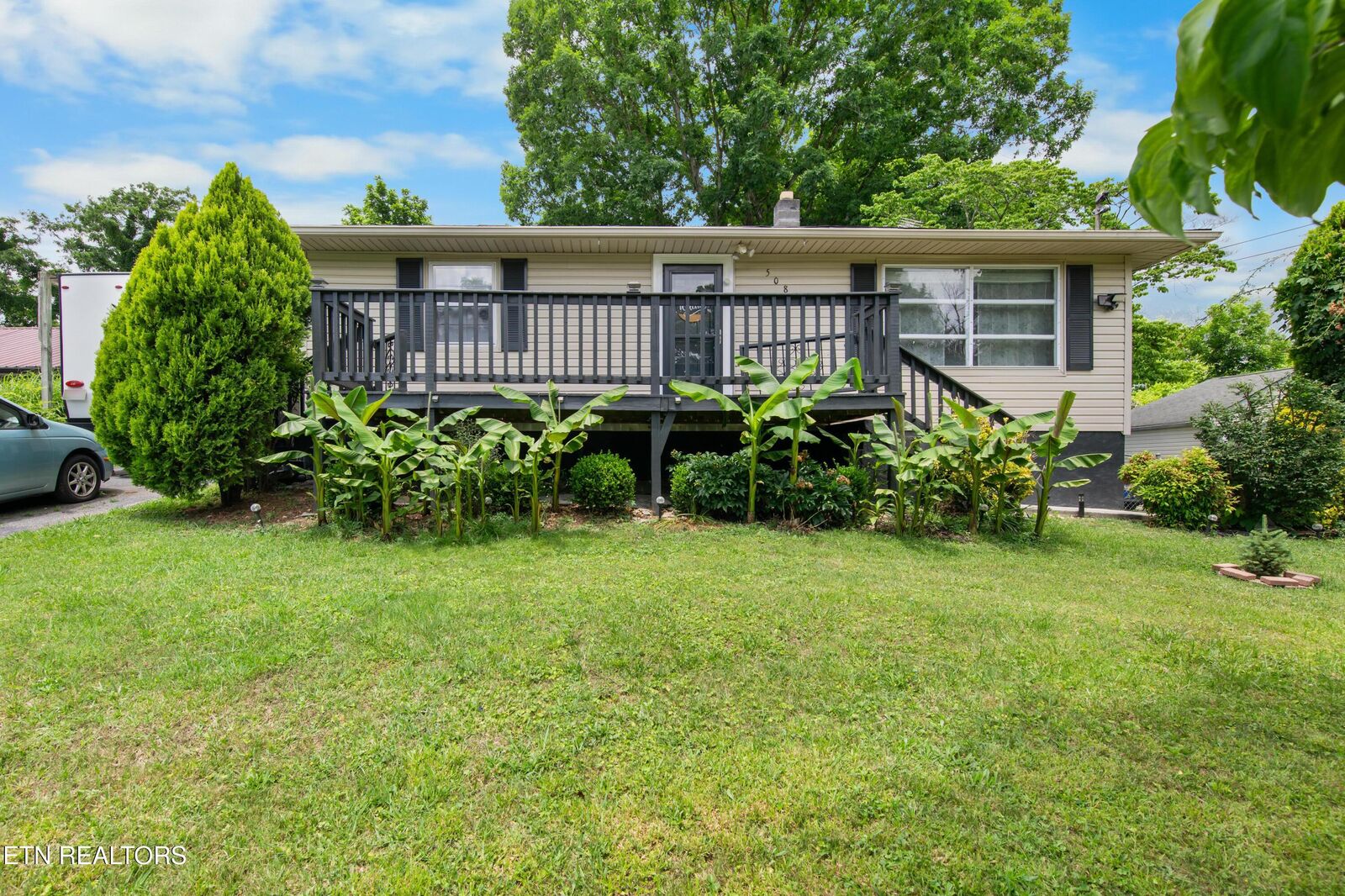 Property Photo:  508 W Hemlock St  TN 37766 