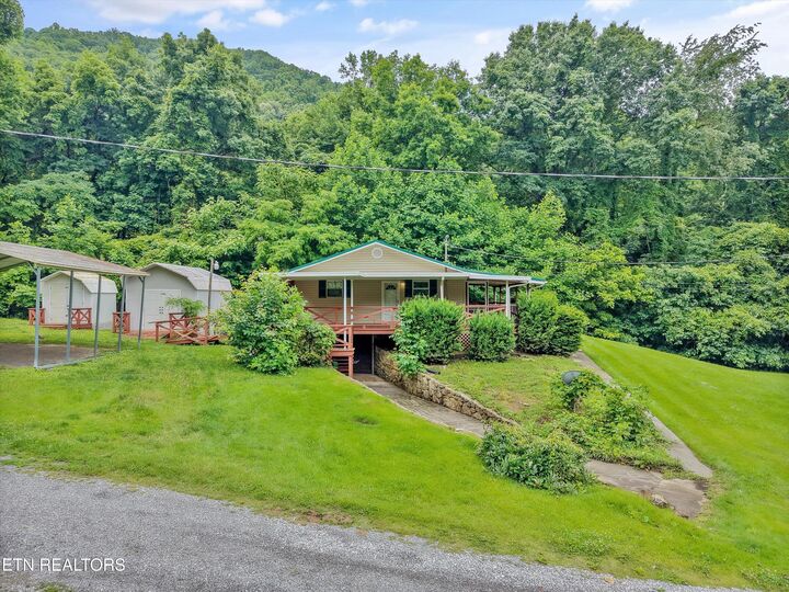 Property Photo:  757 Blowing Cave Rd  TN 37876 