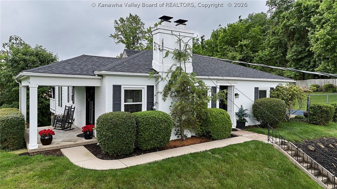 Property Photo: 1528 Clark Road WV 25314