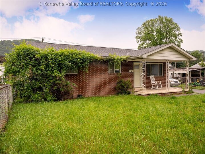 Property Photo: 5225 Midland Drive WV 25306