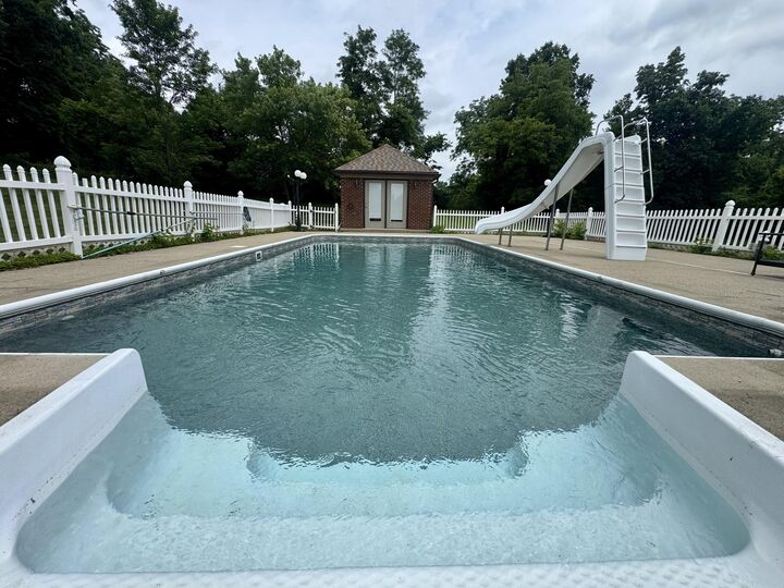 Property Photo:  817 Ridgefield Road  KY 40475 