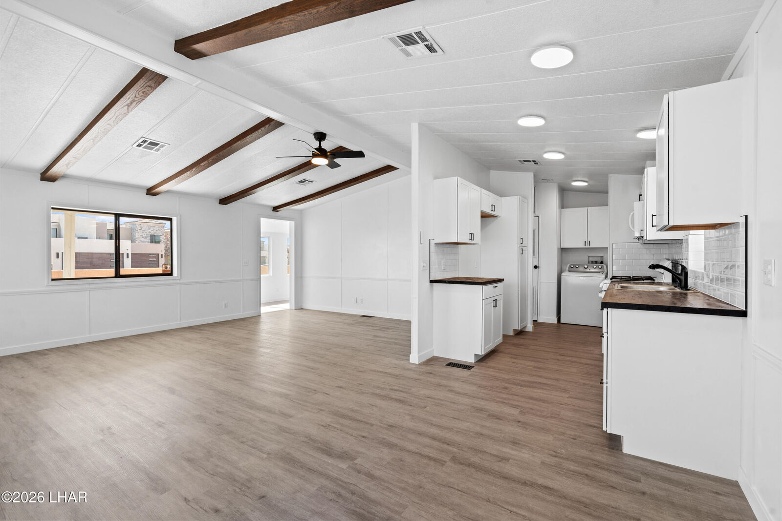 Property Photo: 1405 King Dr AZ 86404