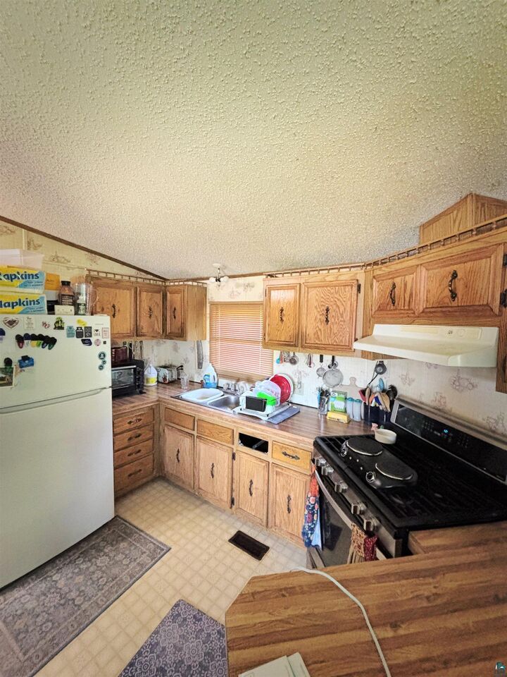 Property Photo:  67805 Old County Rd  WI 54884-6 
