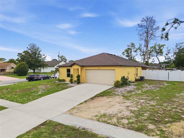 Property Photo: 10198 Elgin Boulevard FL 34608