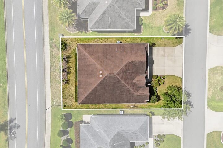 Property Photo:  3087 Blackstock Way  FL 32163 