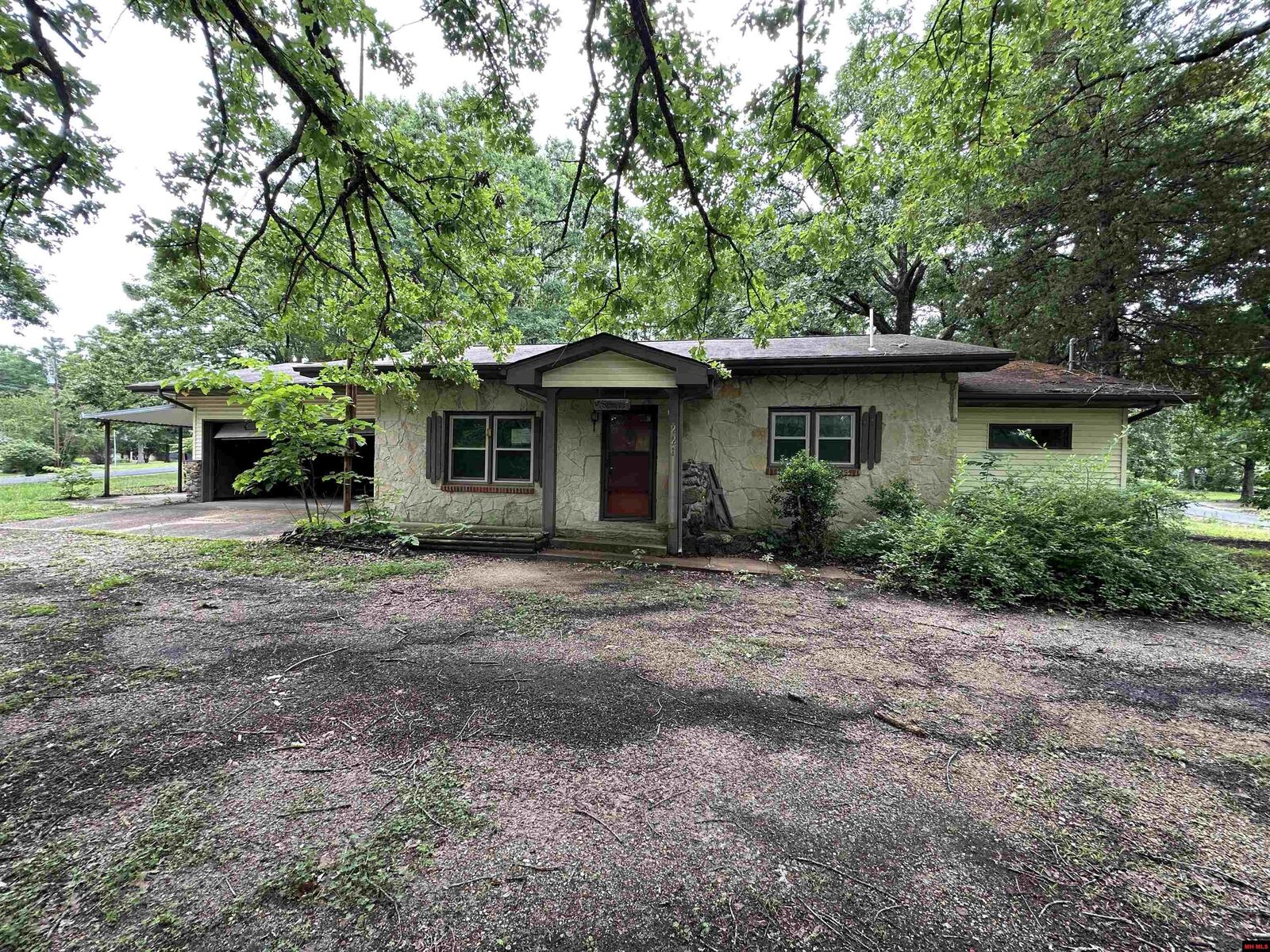 Property Photo:  226 North Drive  AR 72642 