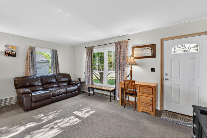 Property Photo:  3204 Lasalle St  WI 53402 