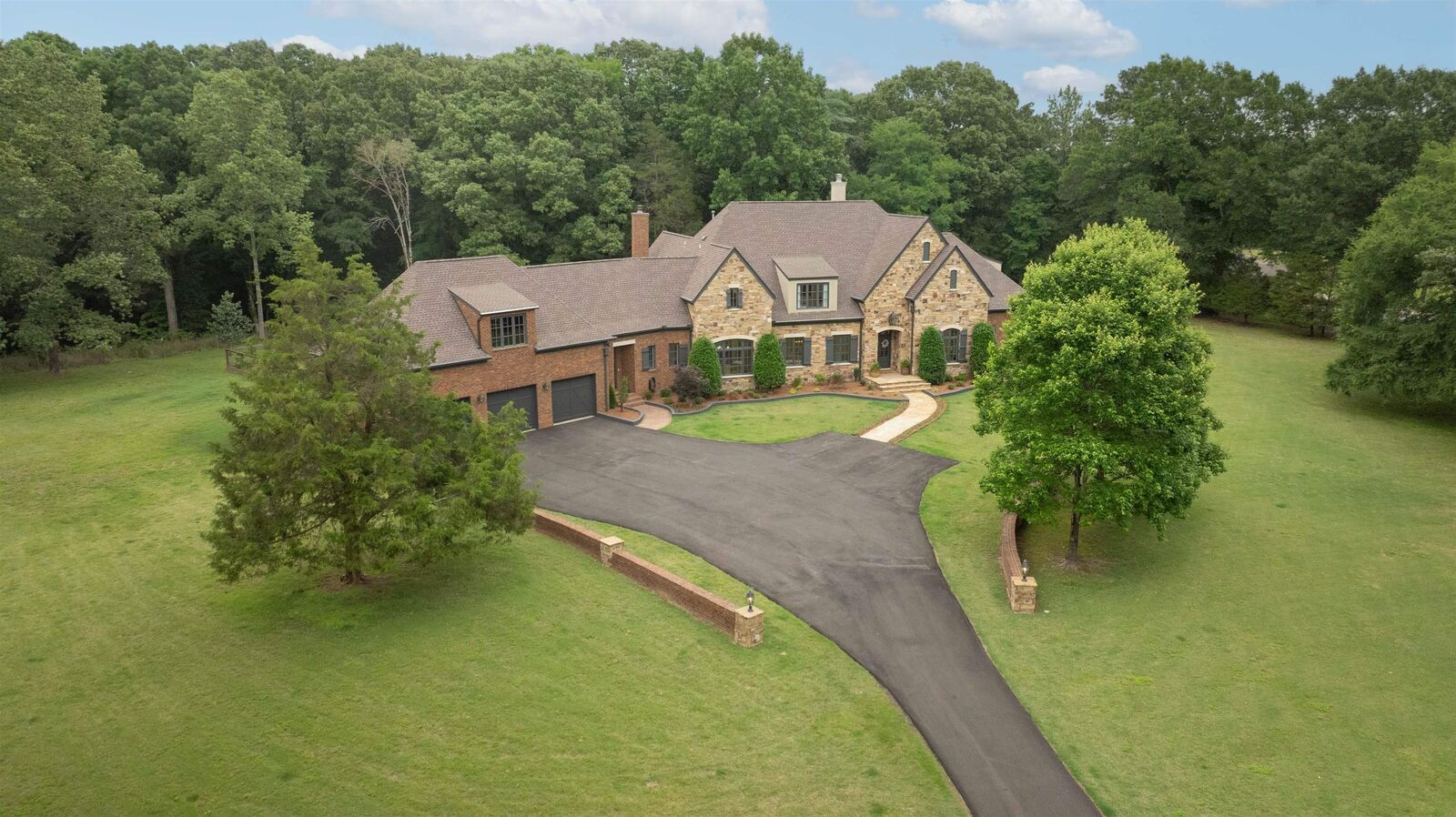 Property Photo:  10628 Raleigh-Lagrange Rd E  TN 38028 