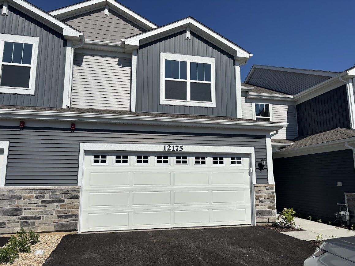 Property Photo:  12175 Dodwell Street  IL 60142 