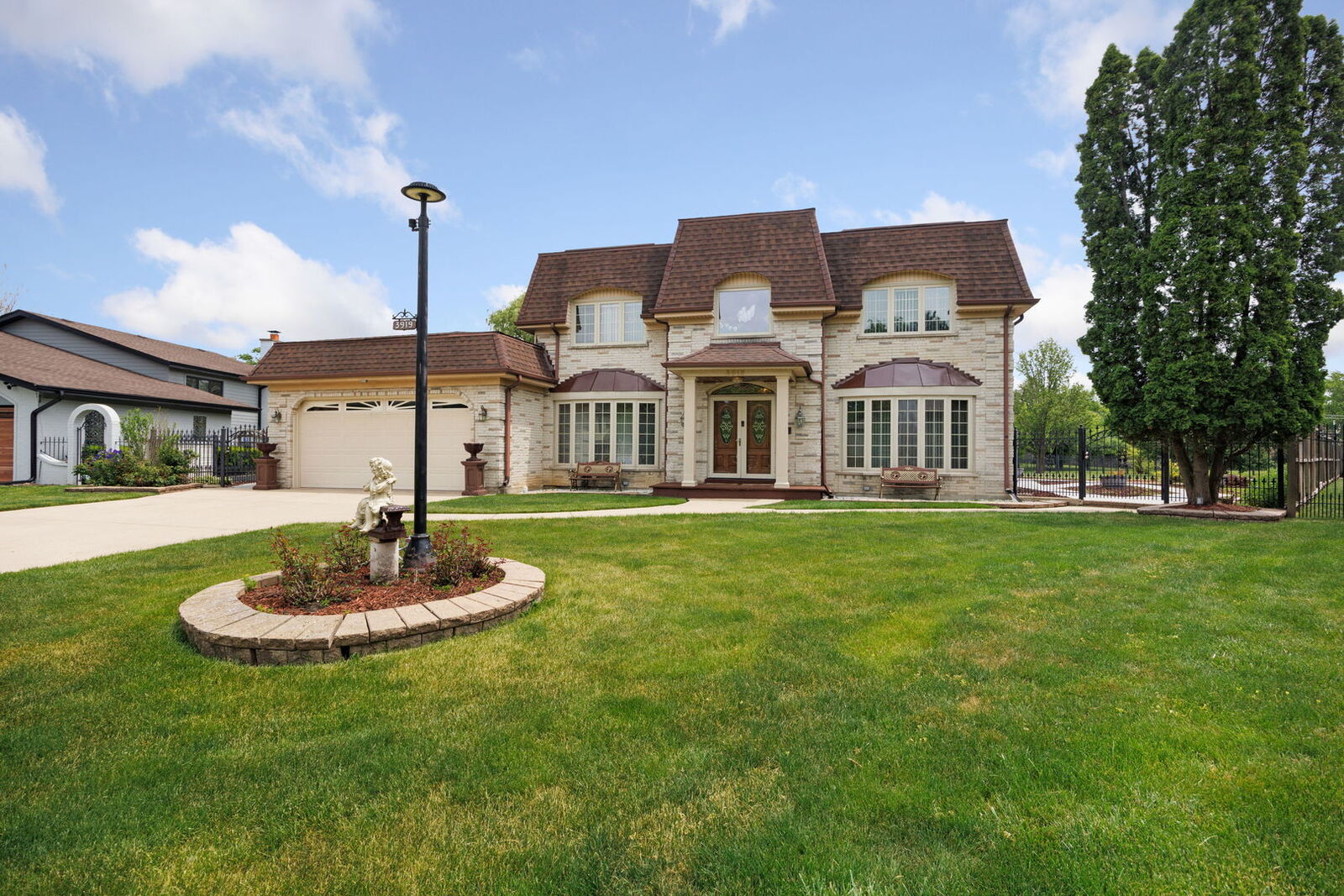 Property Photo:  3919 Gloria Court  IL 60025 