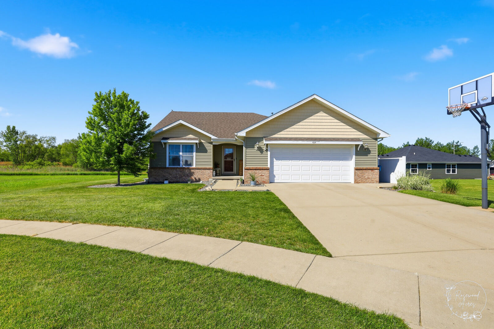 Property Photo:  434 Lantern Court  IL 60914 