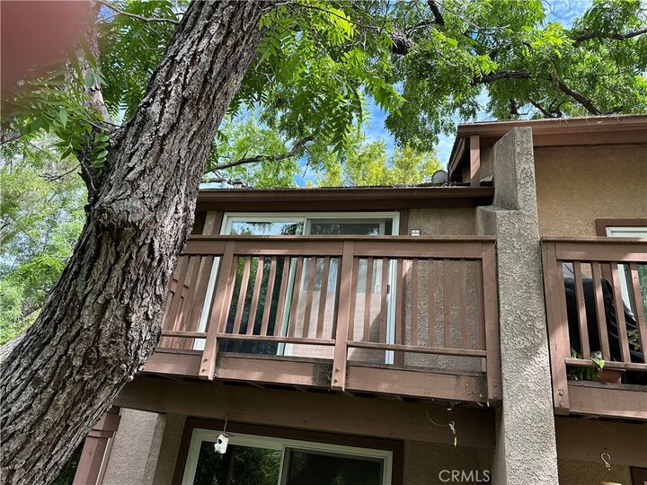 Property Photo:  7050 Shoup 221  CA 91303 