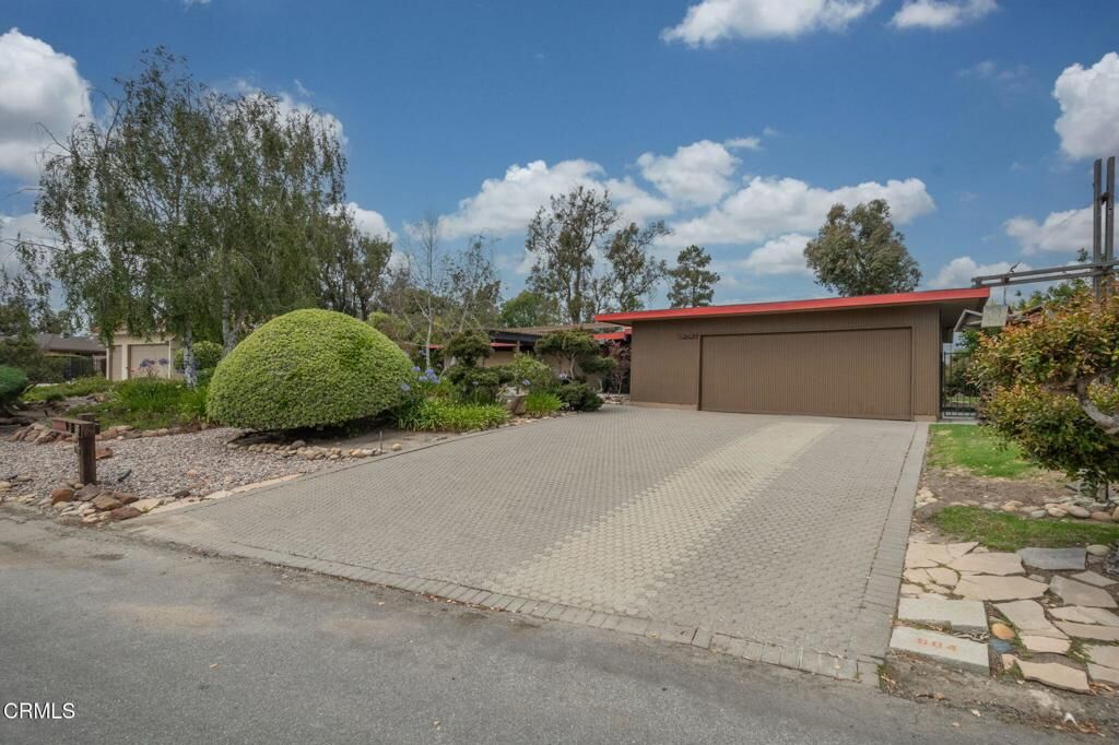 Property Photo: 804 Calle Del Norte CA 93010