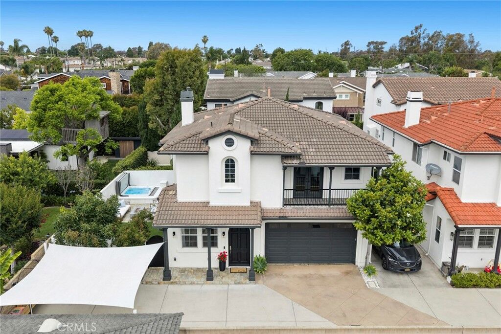 Property Photo:  273 Mesa  CA 92627 