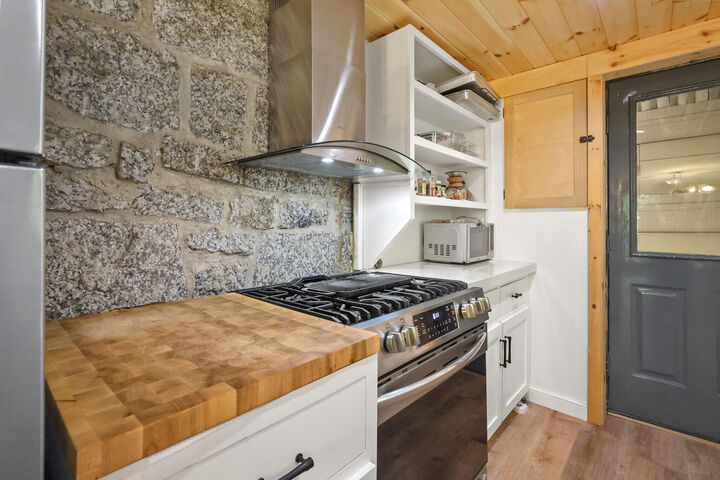 Property Photo:  28 Norwood Road  ME 04429 