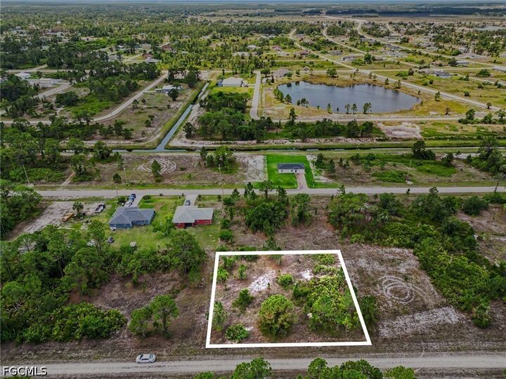 Property Photo:  1046 Chandlee Street  FL 33974 
