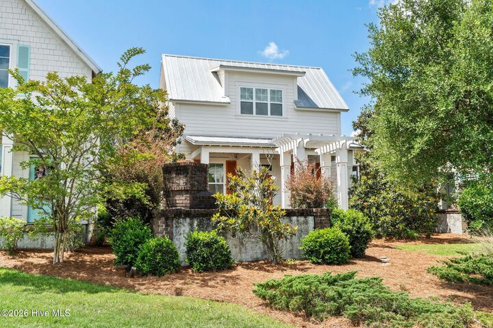Property Photo:  823 Meadowsweet Lane  NC 28451 