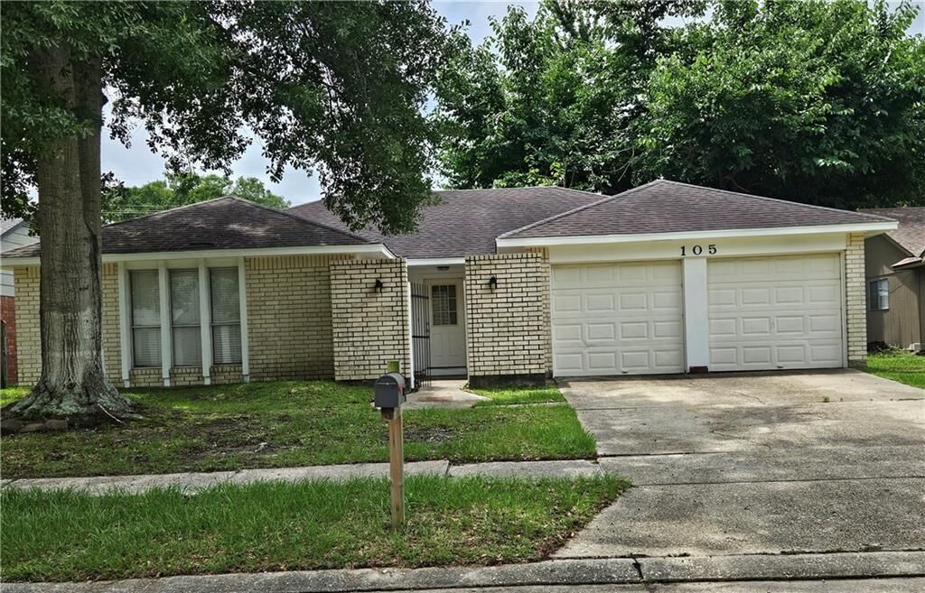 Property Photo:  105 Heather Drive  LA 70458 
