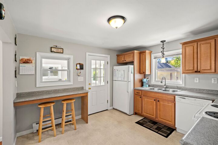 Property Photo:  267 Cilley Road  NH 03103 