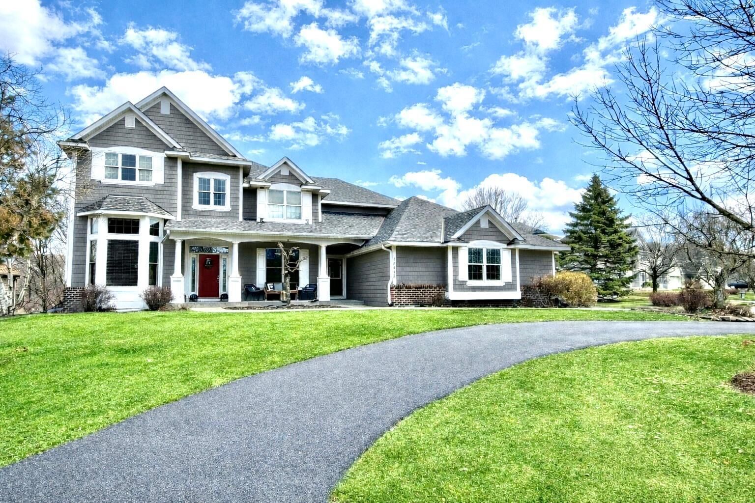Property Photo:  18412 Pathfinder Drive  MN 55347 