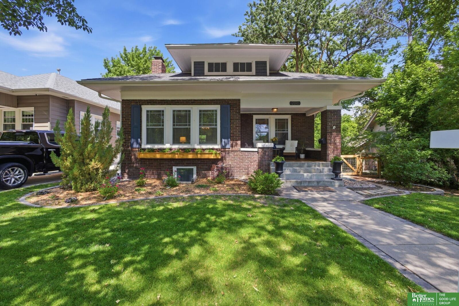 Property Photo: 2816 Jefferson Avenue NE 68502