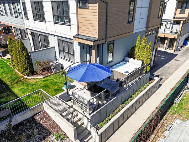 Property Photo: 11581 Rogers Road 201 BC V4V 1X8