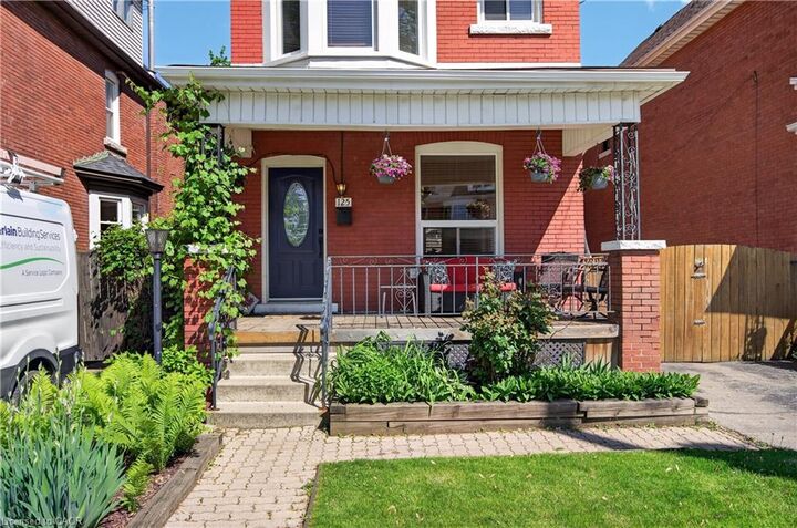 Property Photo:  125 Balsam Avenue S  ON L8M 3B4 