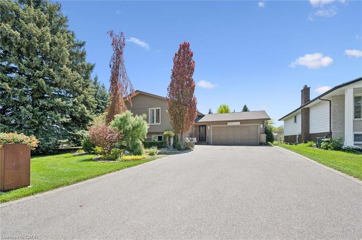 Property Photo: 1 Pintail Drive ON N3B 3C2