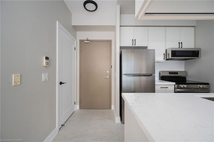 Property Photo:  2325 Central Park Drive 1008  ON L6H 0E2 