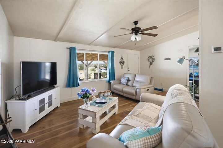 Property Photo:  400 E Arbor Lane  AZ 86334 