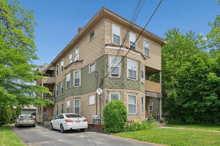 Property Photo:  1 Summerhill Avenue  MA 01606 