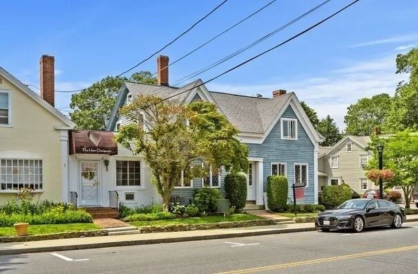 Property Photo: 54 Main St 201 MA 01983