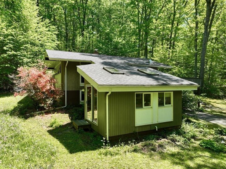 Property Photo:  8 Teawaddle Hill Rd  MA 01054 