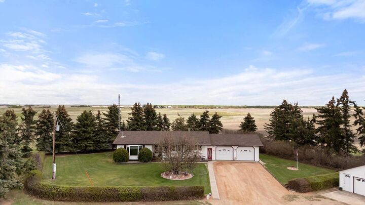 Property Photo: 14545 Highway 26 AB T0B 4H0