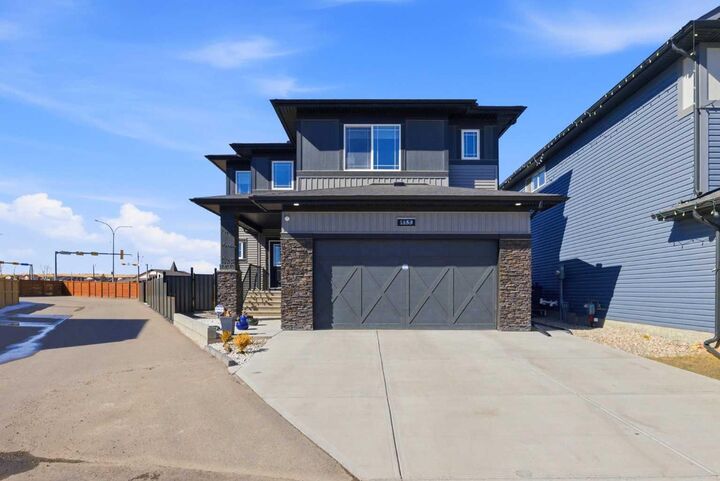 1153 Chinook Gate Bay SW — photo 1