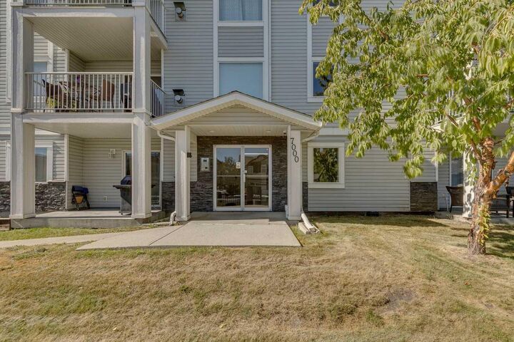 7301 Valleyview Park SE 301 — photo 1